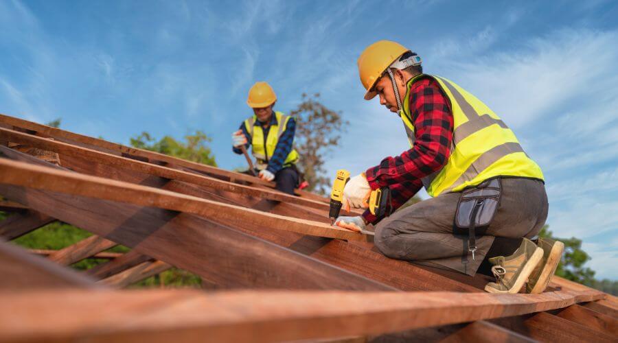 Professional gutter cleaning in Waverly, AL